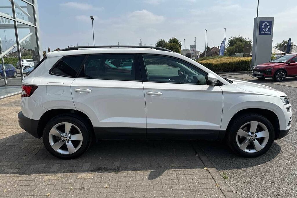 Skoda Karoq 1.0 Tsi Se Dsg HY19PZS White #5