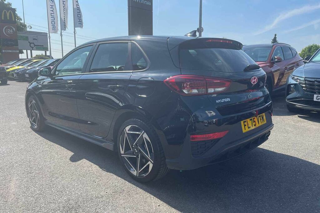 Hyundai I30 N Line S 1.5 T-gdi Mhev 140Ps Black #2