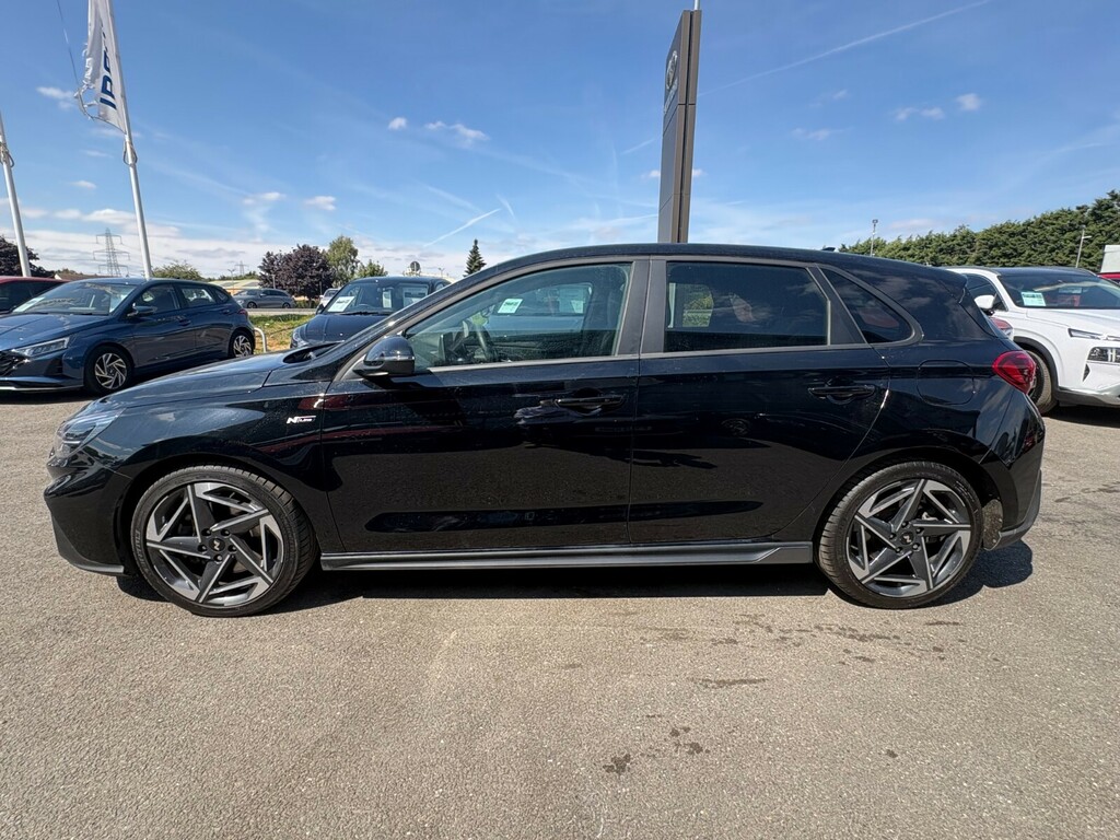 Hyundai I30 N Line S 1.5 T-gdi Mhev 140Ps Black #3