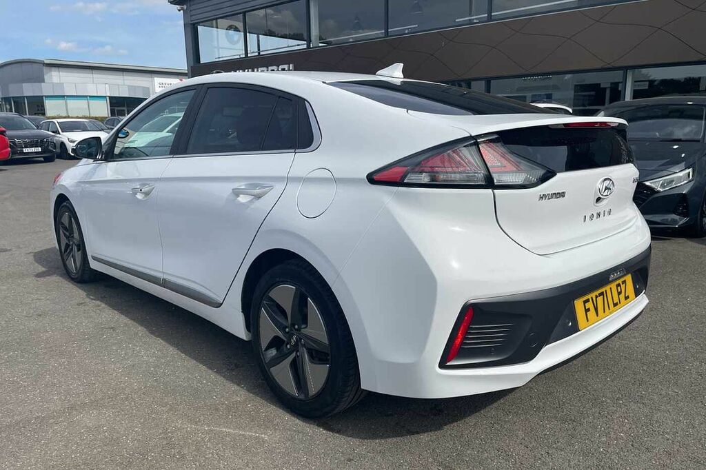 Hyundai Ioniq 1.6 Gdi Hybrid Premium Se Dct White #4