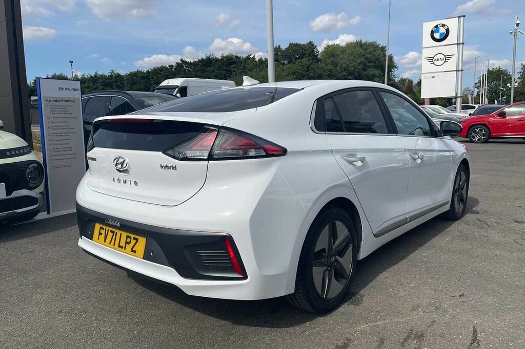 Hyundai Ioniq 1.6 Gdi Hybrid Premium Se Dct White #3