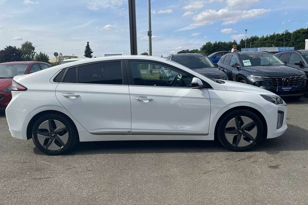 Hyundai Ioniq 1.6 Gdi Hybrid Premium Se Dct White #6