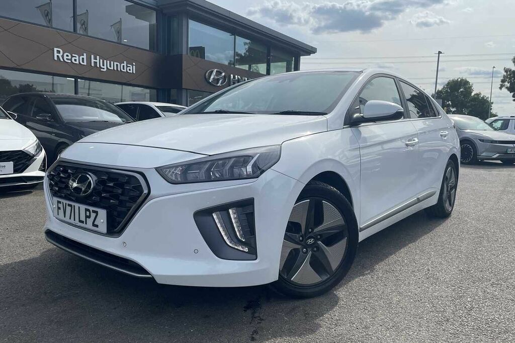 Hyundai Ioniq 1.6 Gdi Hybrid Premium Se Dct White #2
