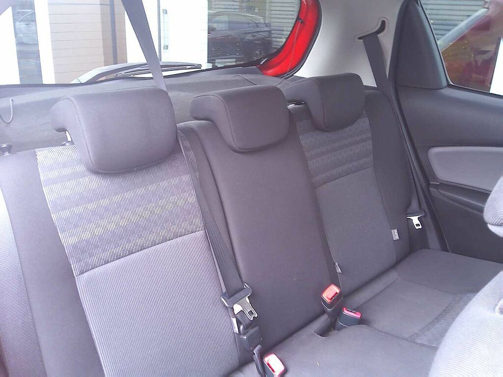 Toyota Yaris 1.33 Vvt-i Icon Red #6