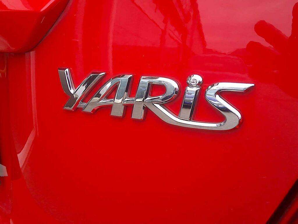 Toyota Yaris 1.5 Vvt-i Design Hatchback Euro Black #12