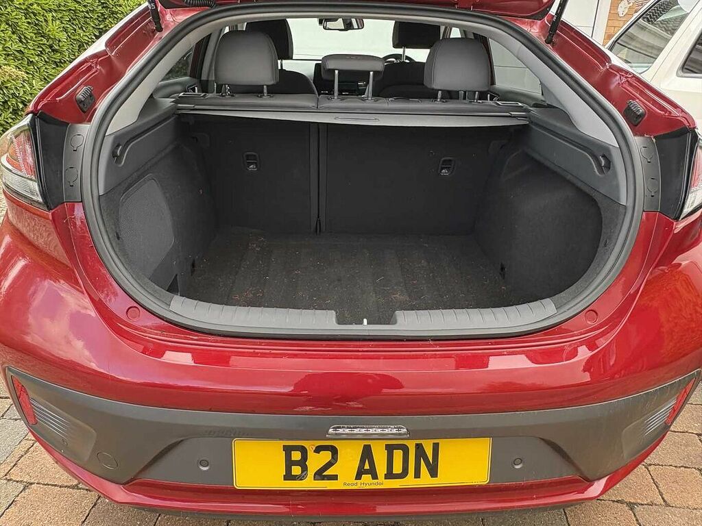 Hyundai Ioniq Premium Hybrid 1.6 Gdi Hev 141Ps Red #6