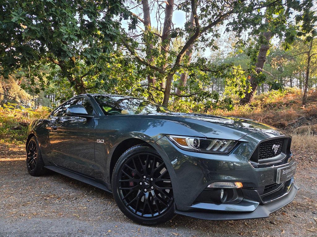 Ford Mustang 5.0 V8 Gt Fastback Euro 6 Green