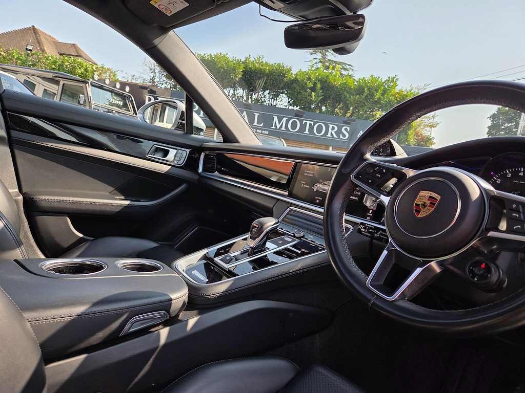 Porsche Panamera Estate Silver #4