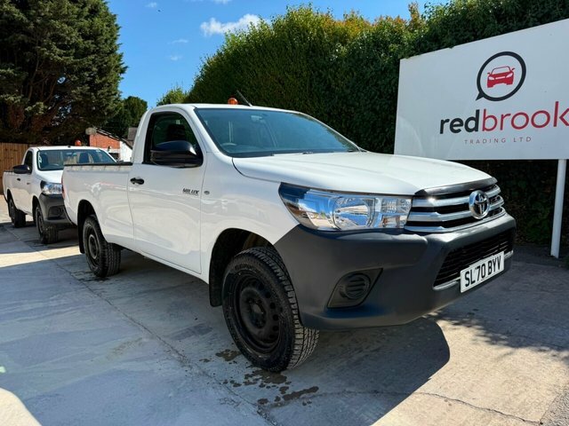 Toyota HILUX 2.4 D-4d Active Narrow Body Pickup Manu White