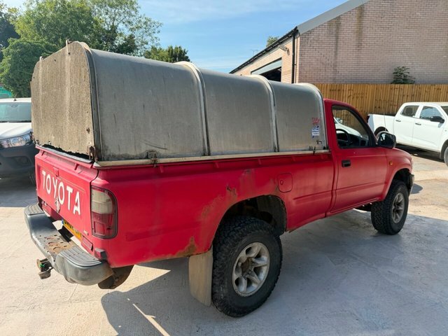Toyota HILUX 2.5 250 Ex  #7