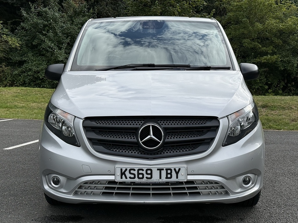 Mercedes-Benz Vito 114Cdi Van White #7