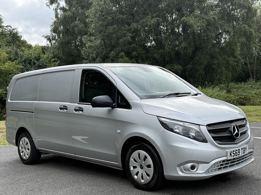 Mercedes-Benz Vito 114Cdi Van White #8