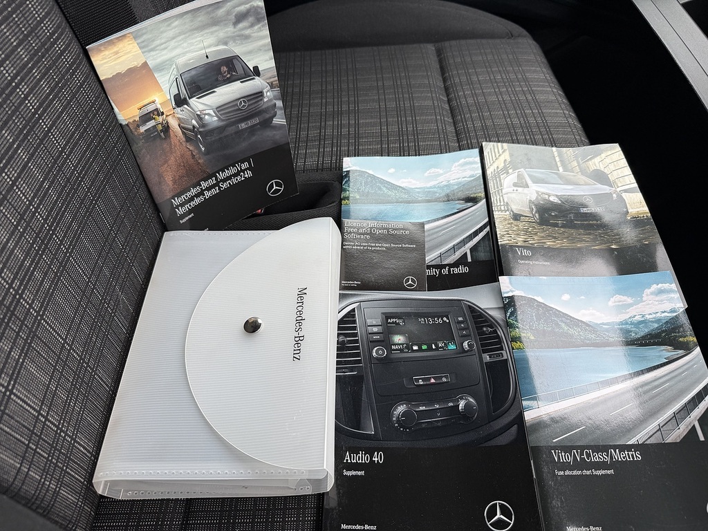Mercedes-Benz Vito 114Cdi Van White #33
