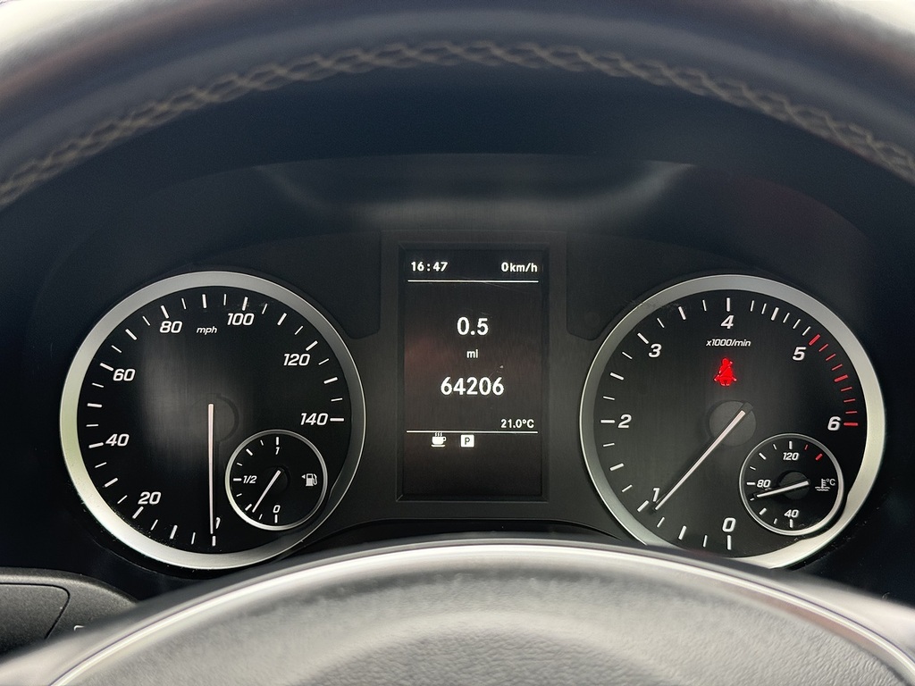 Mercedes-Benz Vito 114Cdi Van White #34