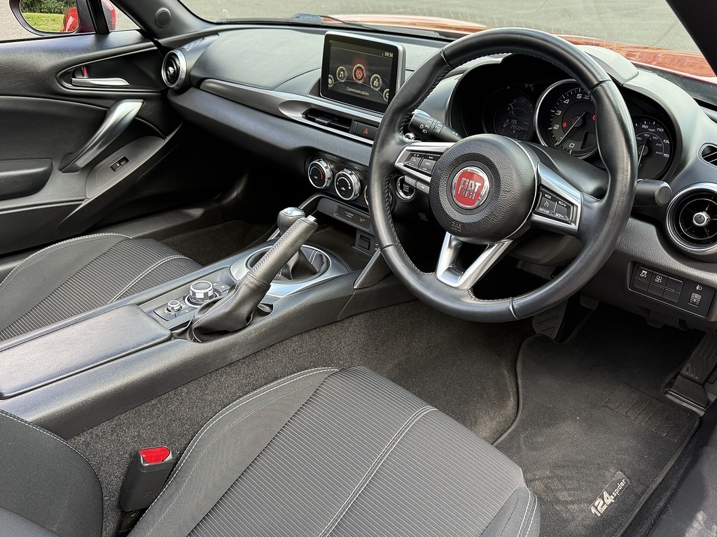 Fiat 124 Spider 1.4 Multiair Classica Convertible Euro Red #3
