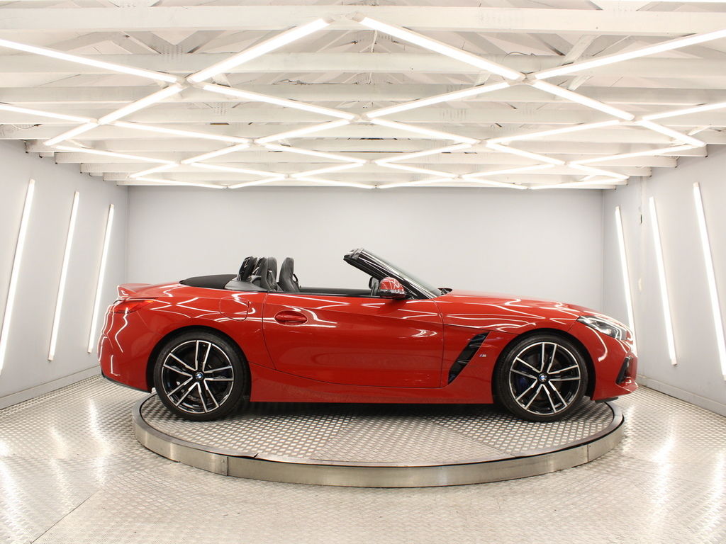 BMW Z4 Convertible NH19JWV Red #2