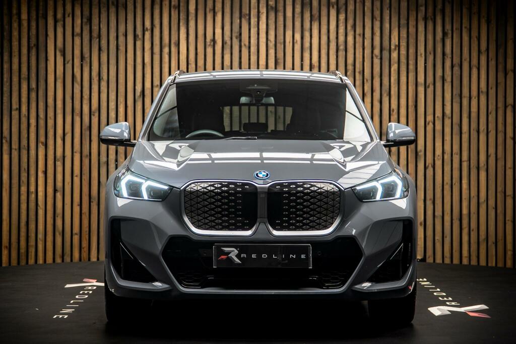 BMW iX1 30 66.5Kwh M Sport Xdrive 11Kw Charger SW25DPE Grey #4