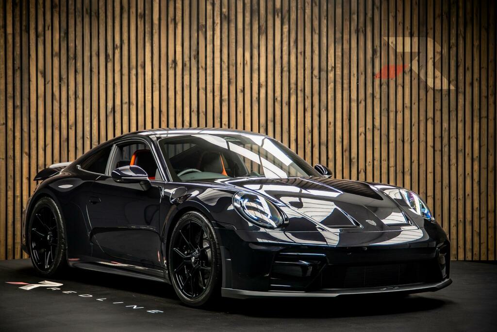 Porsche 911 4.0 992 Gt3 Touring Euro 6 Black
