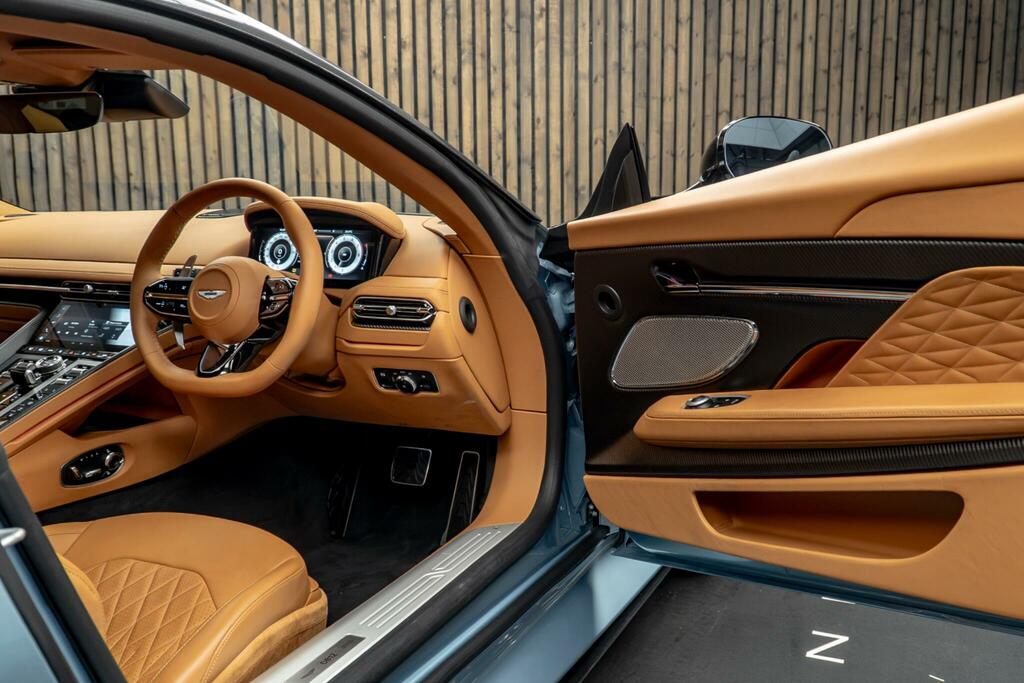 Aston Martin DB12 V8 Volante Euro 6 Green #31