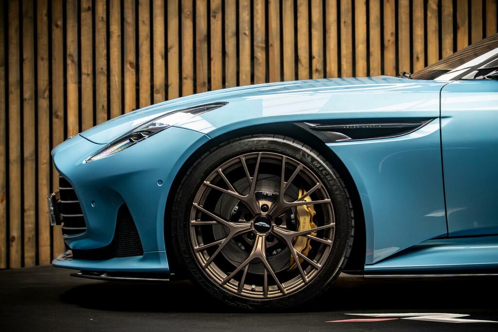 Aston Martin DB12 V8 Volante Euro 6 Green #9