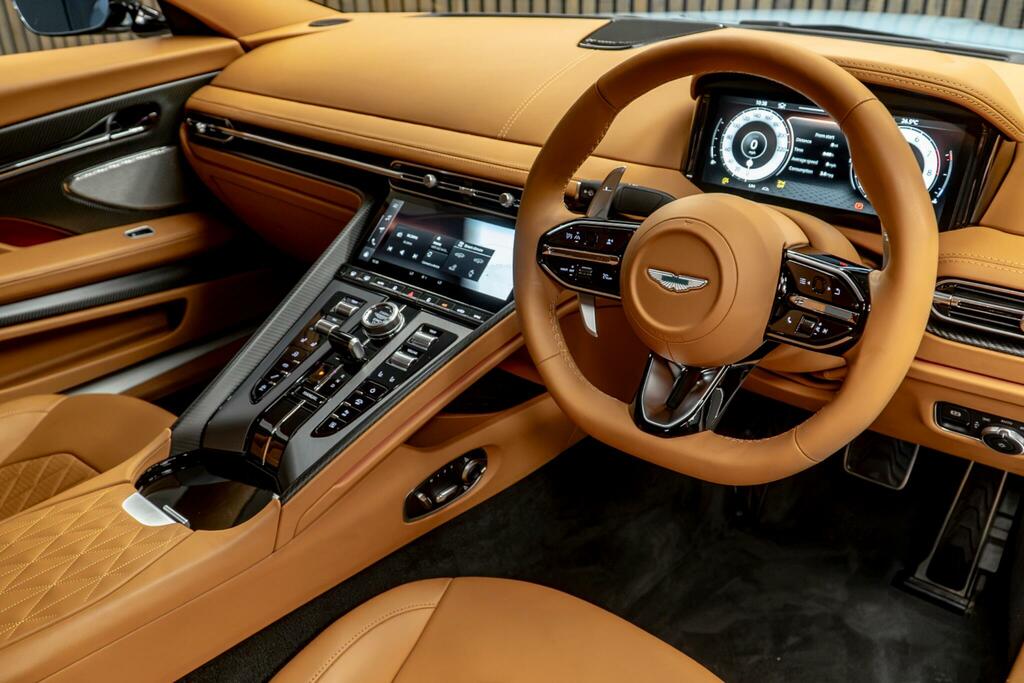 Aston Martin DB12 V8 Volante Euro 6 Green #23