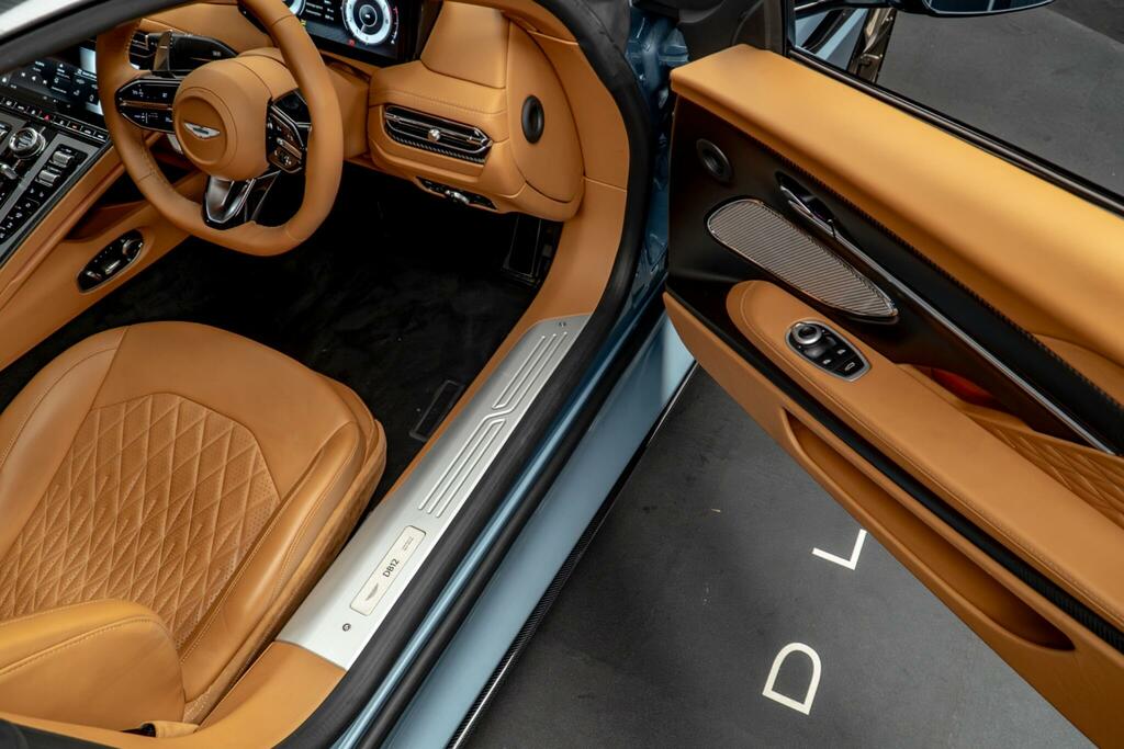 Aston Martin DB12 V8 Volante Euro 6 Green #29