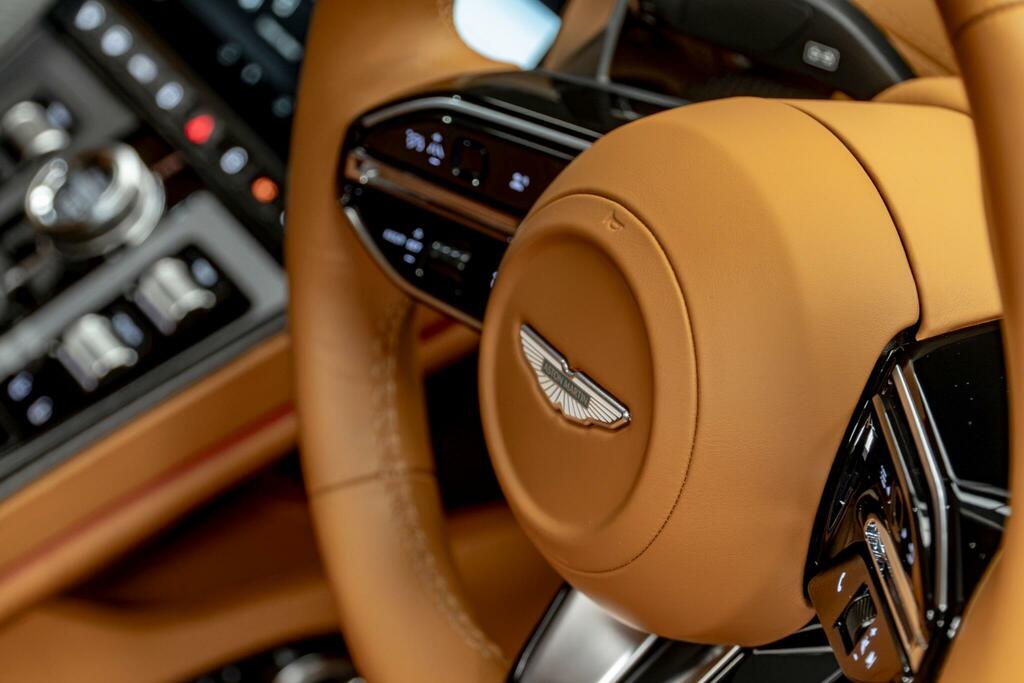 Aston Martin DB12 V8 Volante Euro 6 Green #36