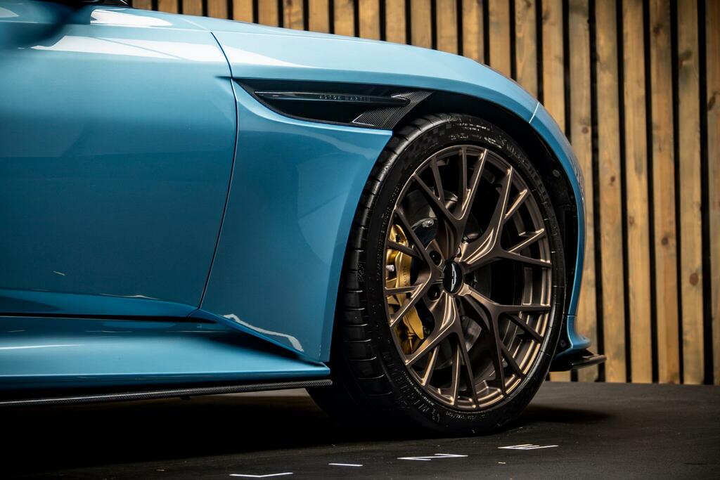 Aston Martin DB12 V8 Volante Euro 6 Green #14