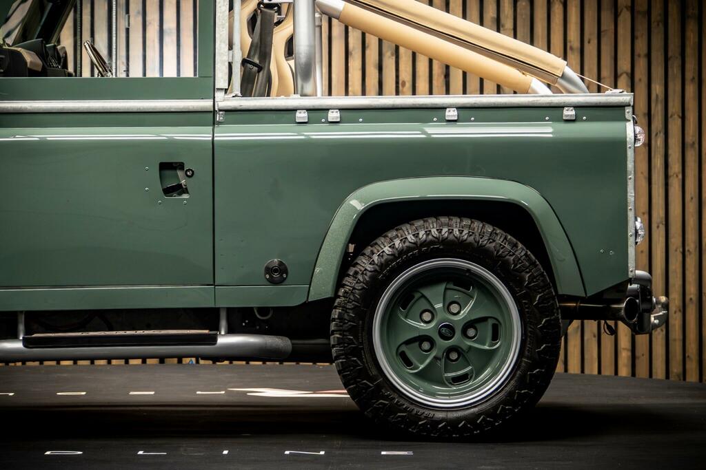 Land Rover Defender 90 90 2.4 Tdci County Hard Top Blue #17