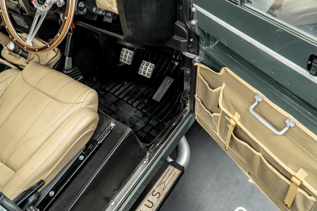 Land Rover Defender 90 90 2.4 Tdci County Hard Top Blue #28