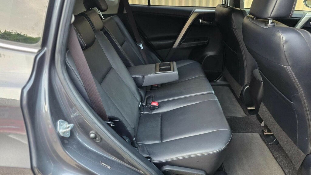 Toyota Rav 4 2.0 D-4d Business Edition Black #40