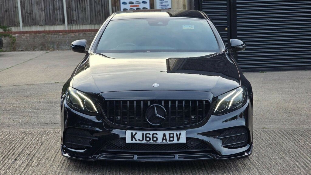 Mercedes-Benz E Class 2.0 E220d Amg Line G-tronic Euro 6 Ss Black #3