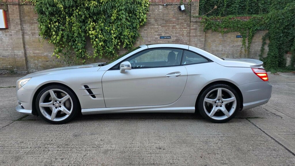 Mercedes-Benz SL Class 2015 3.0 V6 Amg Sport Convertible White #9