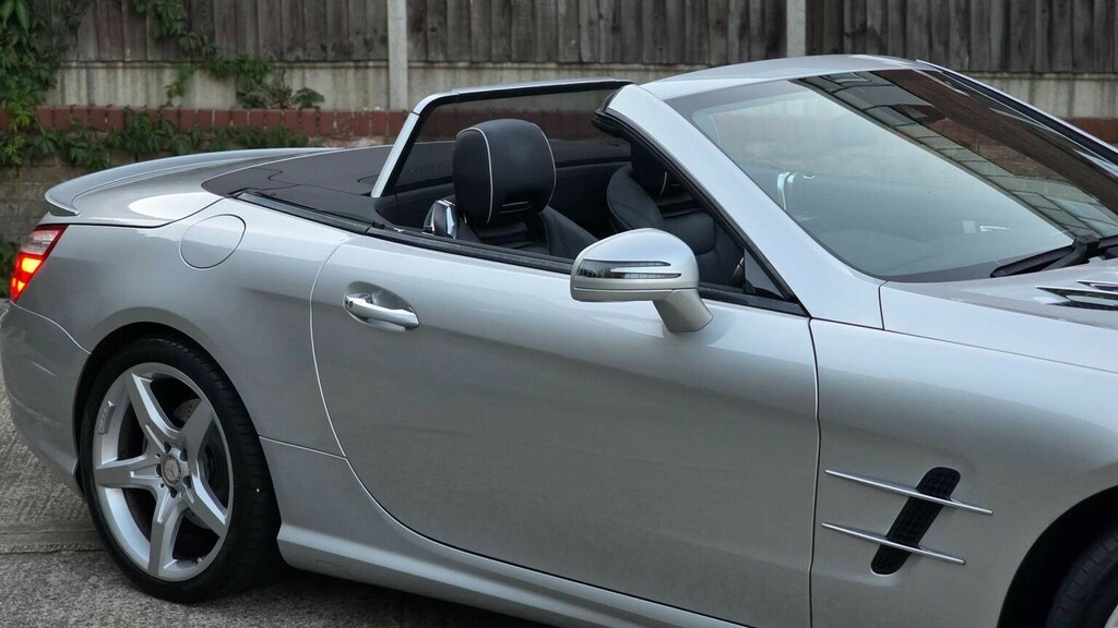 Mercedes-Benz SL Class 2015 3.0 V6 Amg Sport Convertible White #34