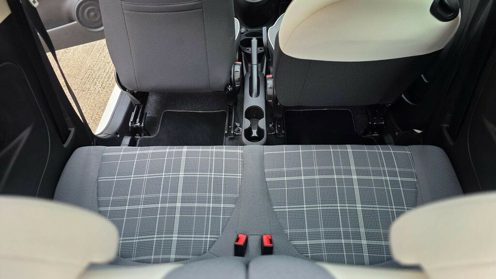 Fiat 500 Fiat 500 1.0 500 Lounge Mhev Grey #15