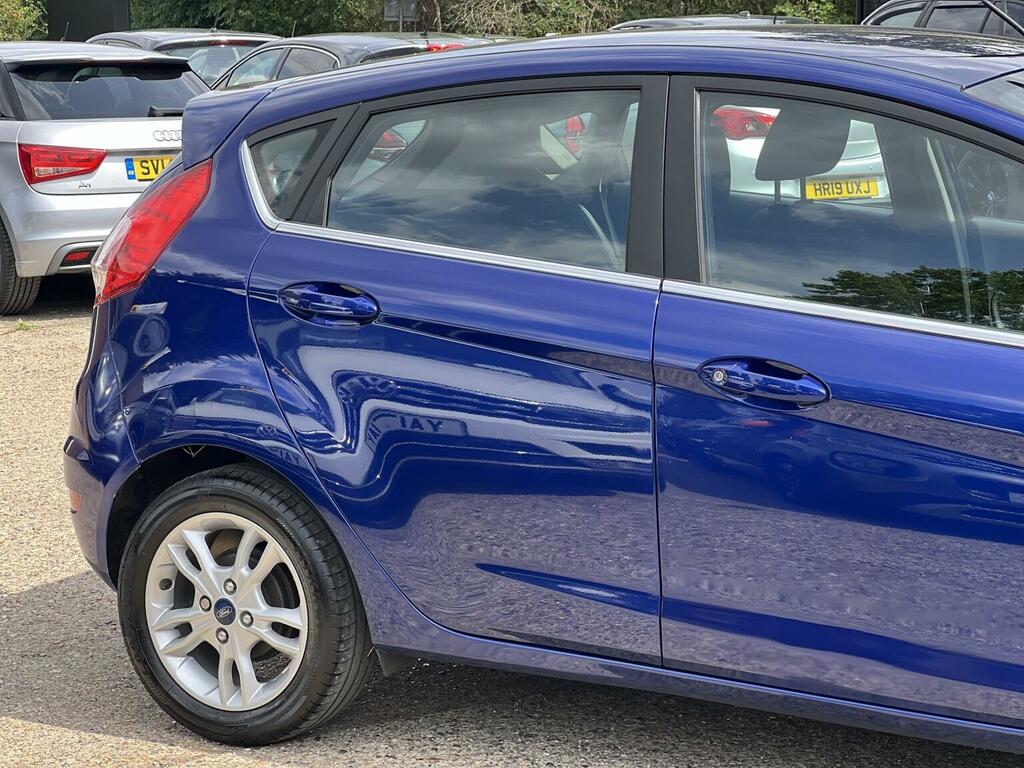 Ford Fiesta Zetec Blue #6