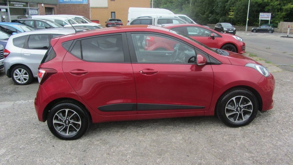 Hyundai I10 1L Premium Red #4