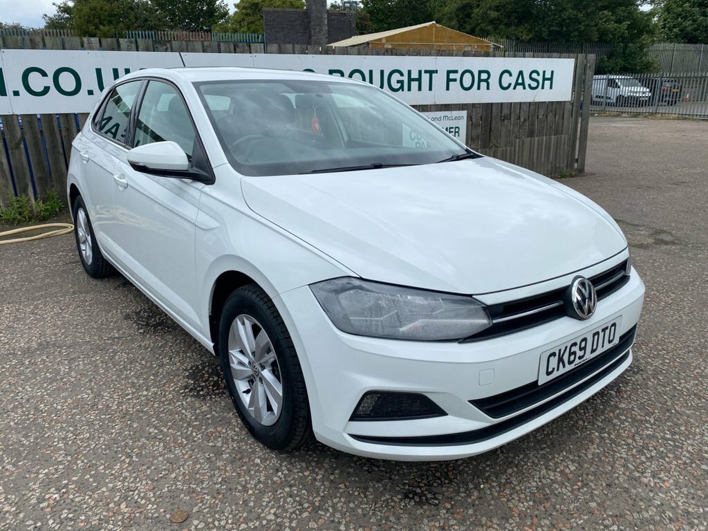 Volkswagen Polo 1L Se White #2