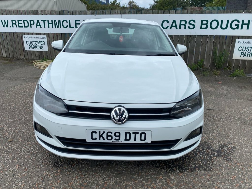 Volkswagen Polo 1L Se White #4
