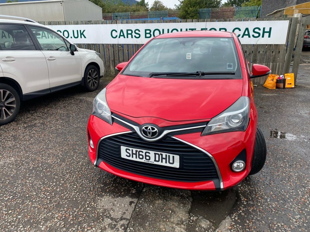 Toyota Yaris 1.3L Icon Red #2