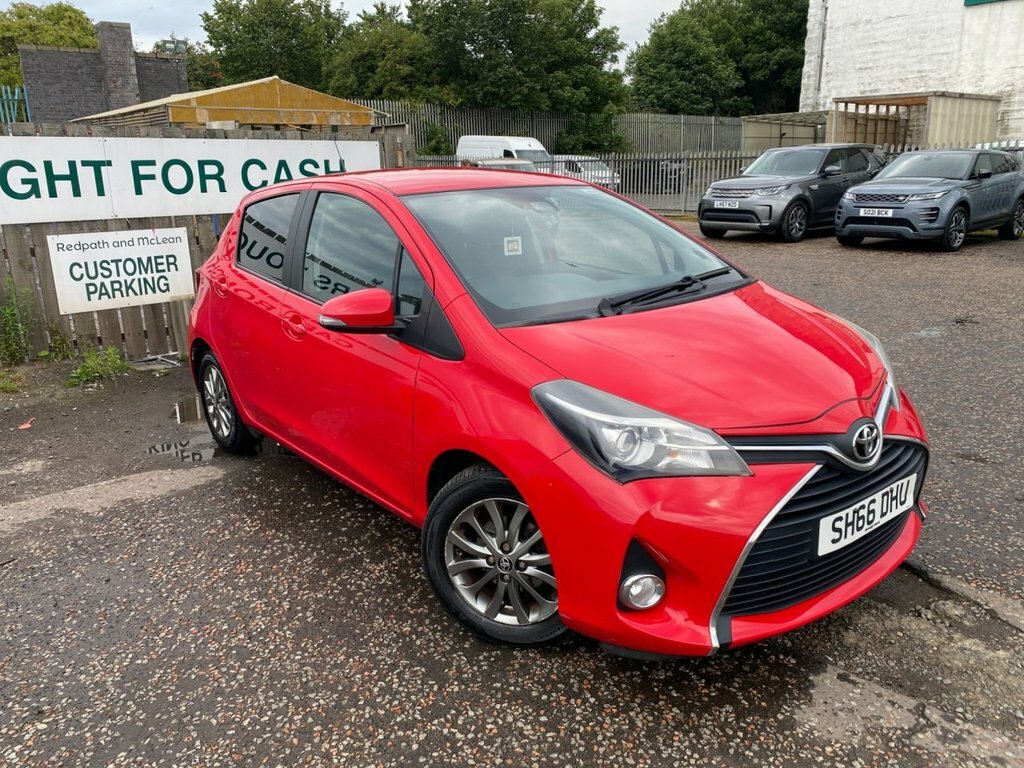 Toyota Yaris 1.3L Icon Red