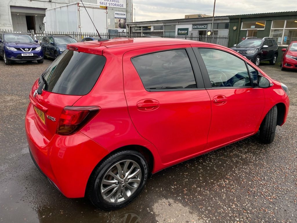 Toyota Yaris Vvt-i Design Black #7