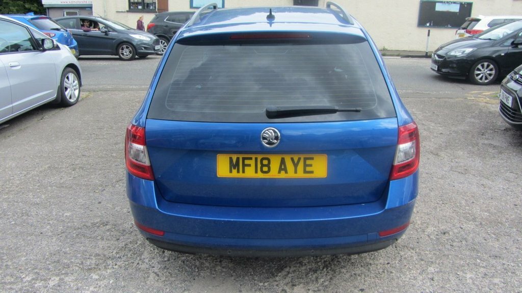 Skoda Octavia 1L Se Technology Blue #4
