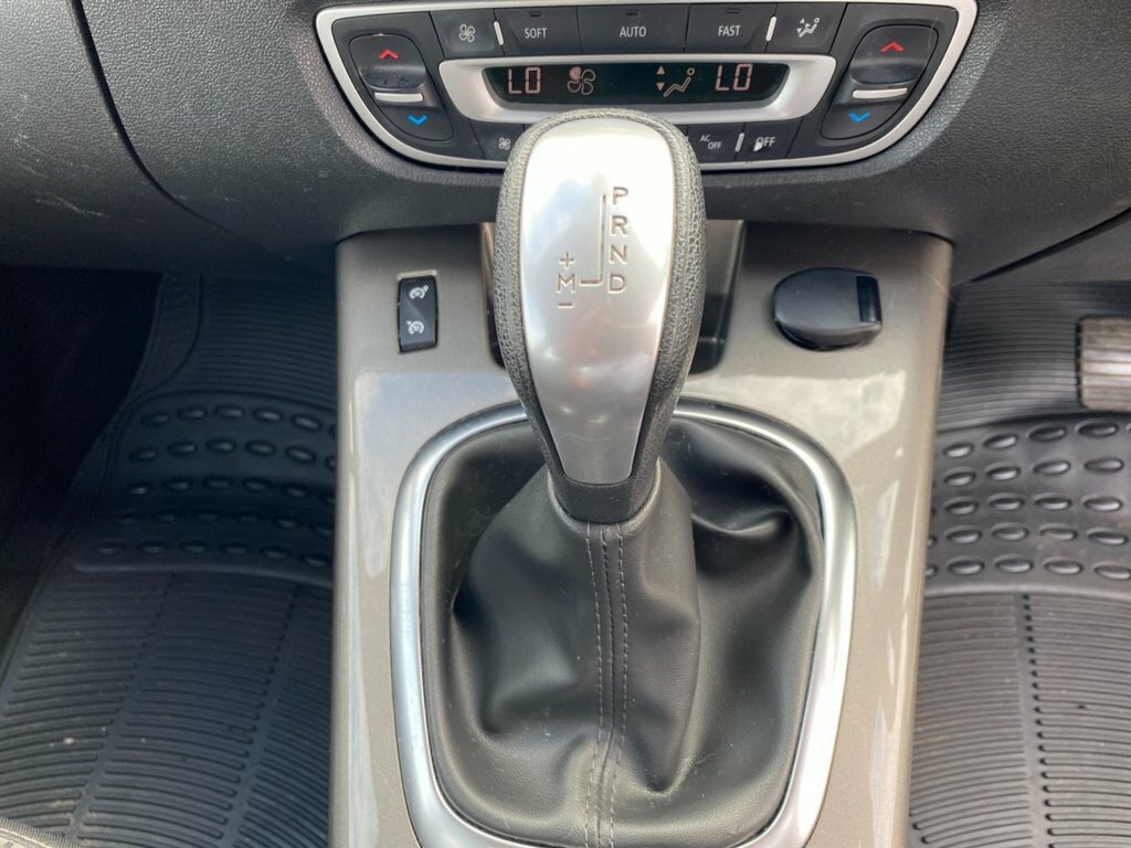 Renault Scenic XMOD Mpv Grey #10