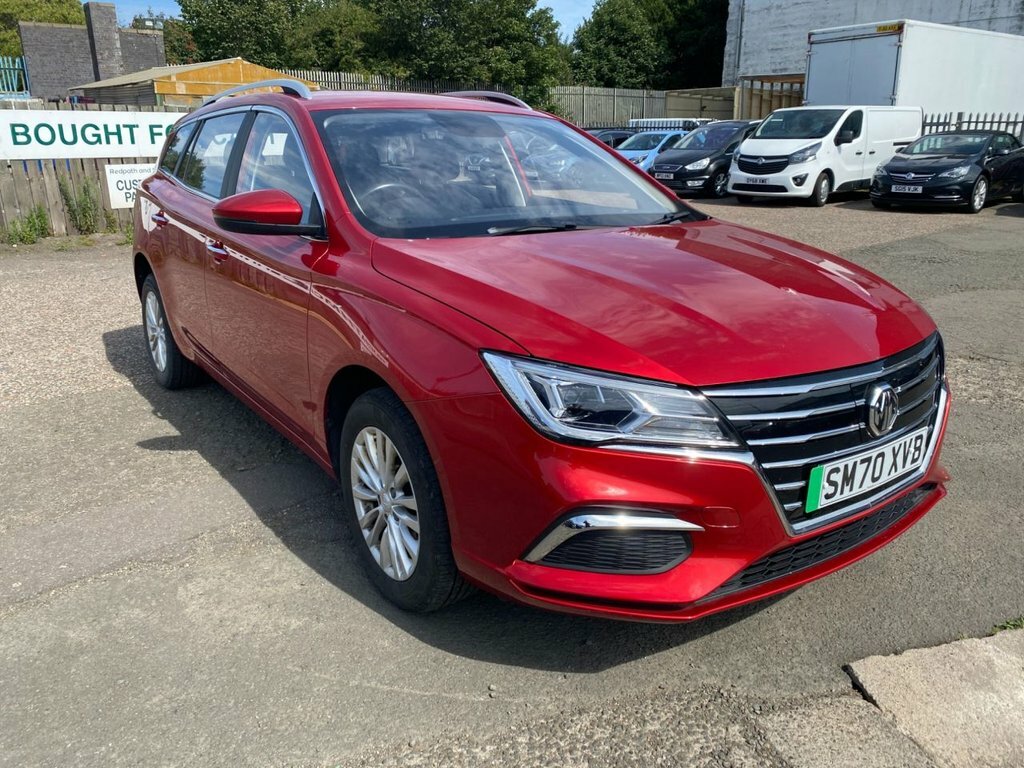 MG MG5 Estate Red