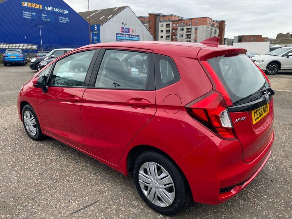 Honda Jazz 1.3L S Red #4