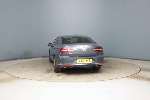 Volkswagen Passat 2018 18 1.4 Grey #5