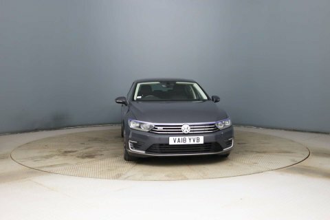 Volkswagen Passat 2018 18 1.4 Grey #4