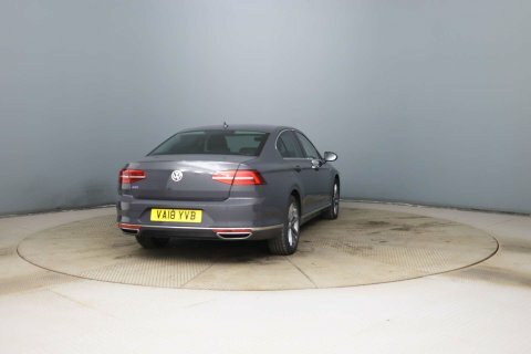 Volkswagen Passat 2018 18 1.4 Grey #3