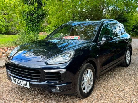 Porsche Cayenne 2015 15 3.0 Blue